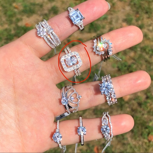 925 Sterling Silver Rectangular Engagement Ring Set - Picture 6 of 13